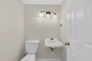 8040 Sandy Spring Rd, Laurel, MD 20707 - Photo 7