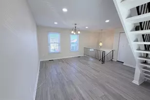 4054 Hanson Oaks Dr, Hyattsville, MD 20784 - Photo 3