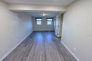 4054 Hanson Oaks Dr, Hyattsville, MD 20784 - Photo 9