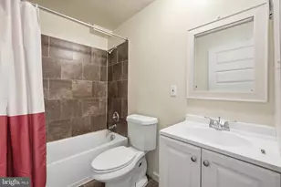 5808 Burgundy St, Capitol Heights, MD 20743 - Photo 17