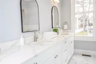 5617 Ruatan St, College Park, MD 20740 - Photo 27