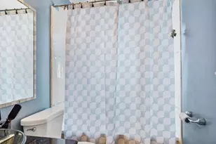 310 70th Pl, Capitol Heights, MD 20743 - Photo 17