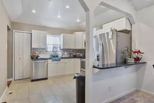 310 70th Pl, Capitol Heights, MD 20743 - Photo 5