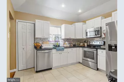 310 70th Place, Capitol Heights, MD 20743 - Photo 3