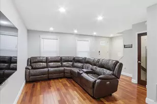 8307 Snowden Oaks Pl, Laurel, MD 20708 - Photo 3