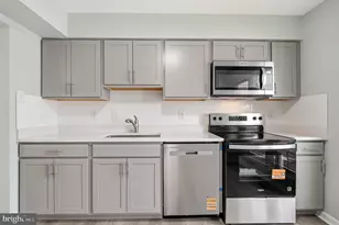 15743 Millbrook Ln, Laurel, MD 20707 - Photo 11