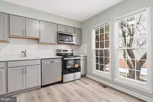 15743 Millbrook Ln, Laurel, MD 20707 - Photo 11