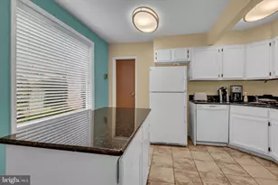 6916 Hanover Pkwy, Greenbelt, MD 20770 - Photo 35