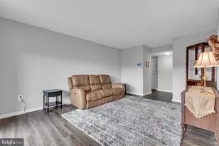 6916 Hanover Pkwy, Greenbelt, MD 20770 - Photo 11