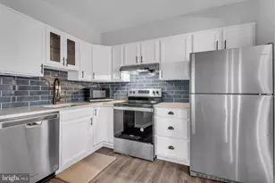 6916 Hanover Pkwy, Greenbelt, MD 20770 - Photo 1