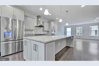 513 Riversail Lane #429, Oxon Hill, MD 20745 - Photo 3