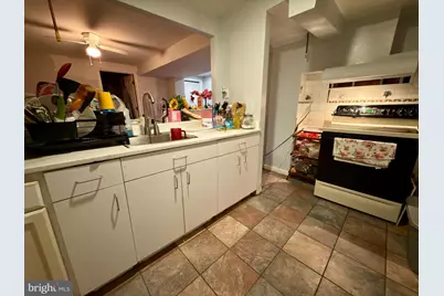 6241 Westbrook Drive, Hyattsville, MD 20784 - Photo 11