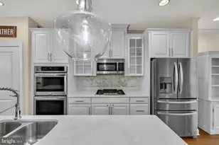 4638 Woodberry St, Riverdale, MD 20737 - Photo 9