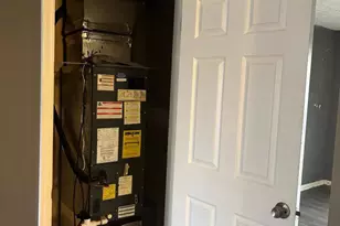 2058 N Anvil Ln, Temple Hills, MD 20748 - Photo 9