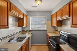 8606 Brae Brooke Dr, Lanham, MD 20706 - Photo 17