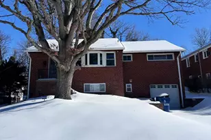 5820 Woodland Dr, Oxon Hill, MD 20745 - Photo 1