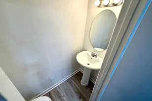 819 Carrington Ave, Capitol Heights, MD 20743 - Photo 9