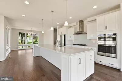 516 Harborview Drive, Oxon Hill, MD 20745 - Photo 3