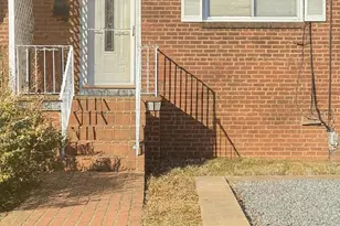 5017 Roseld Ct, Oxon Hill, MD 20745 - Photo 1