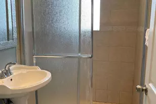 2410 Lewisdale Dr, Hyattsville, MD 20783 - Photo 17