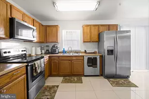 7244 Flag Harbor Dr, District Heights, MD 20747 - Photo 7