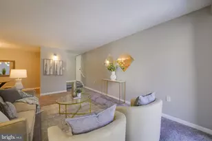 7728 Hanover Pkwy, Greenbelt, MD 20770 - Photo 9