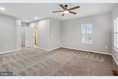 8001 Greenbelt Station Parkway #305J, Greenbelt, MD 20770 - Photo 9