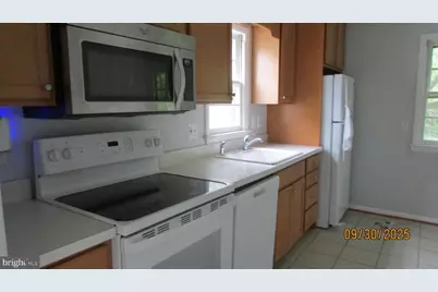 8308 Potomac Avenue, College Park, MD 20740 - Photo 7