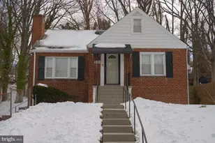 5704 Woodland Dr, Oxon Hill, MD 20745 - Photo 1