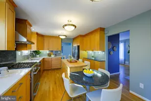 115 Lakeside Dr, Greenbelt, MD 20770 - Photo 23