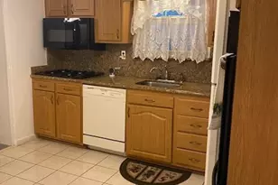 2204 Gaylord Dr, Suitland, MD 20746 - Photo 7