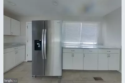 7700 Mane Lane, District Heights, MD 20747 - Photo 3