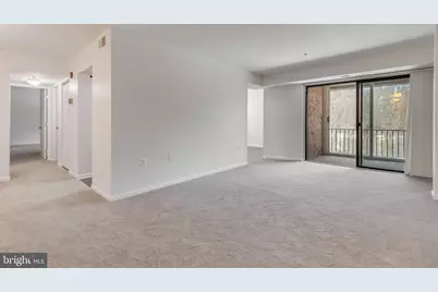 7806 Hanover Parkway #311, Greenbelt, MD 20770 - Photo 9