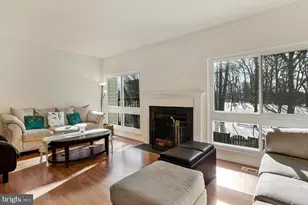 8115 Bird Ln, Greenbelt, MD 20770 - Photo 9