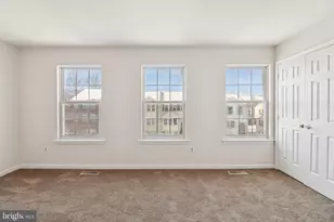 4138 Candy Apple Ln, Suitland, MD 20746 - Photo 17