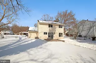 15903 Peach Walker Dr, Bowie, MD 20716 - Photo 17