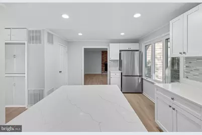 210 Lastner Lane, Greenbelt, MD 20770 - Photo 17