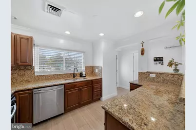 609 Cedarleaf Avenue, Capitol Heights, MD 20743 - Photo 11