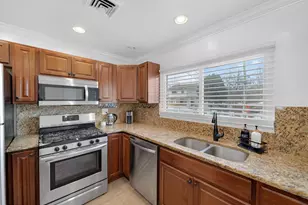 609 Cedarleaf Ave, Capitol Heights, MD 20743 - Photo 9