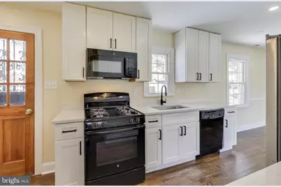 6904 Riggs Road, Hyattsville, MD 20783 - Photo 3