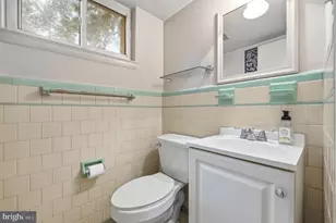 7301 Sheffield Dr, Temple Hills, MD 20748 - Photo 35