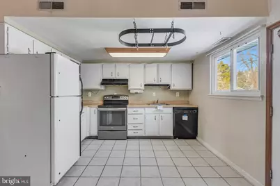 15700 Perkins Lane, Bowie, MD 20716 - Photo 7