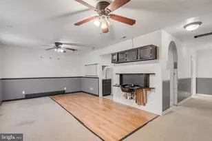 15700 Perkins Ln, Bowie, MD 20716 - Photo 19