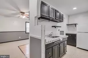 15700 Perkins Ln, Bowie, MD 20716 - Photo 17