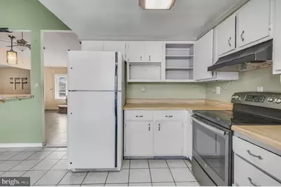 15700 Perkins Lane, Bowie, MD 20716 - Photo 11