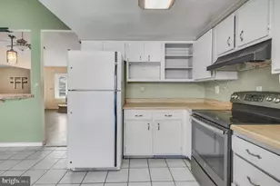 15700 Perkins Ln, Bowie, MD 20716 - Photo 11