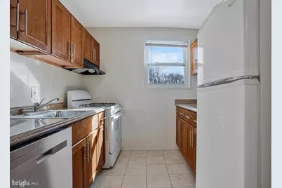 3823 Hamilton Street #B-204, Hyattsville, MD 20781 - Photo 5