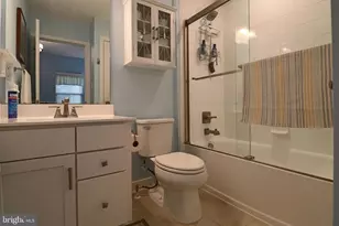 2412 Avondale Overlook Dr, Hyattsville, MD 20782 - Photo 17