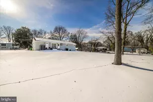 6012 Griffith Dr, Suitland, MD 20746 - Photo 45