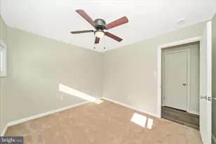 6012 Griffith Dr, Suitland, MD 20746 - Photo 37